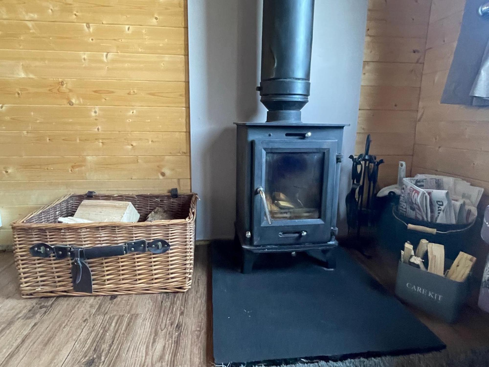 Cosy Cabin In Annie'S Meadow West Meon Eksteriør bilde
