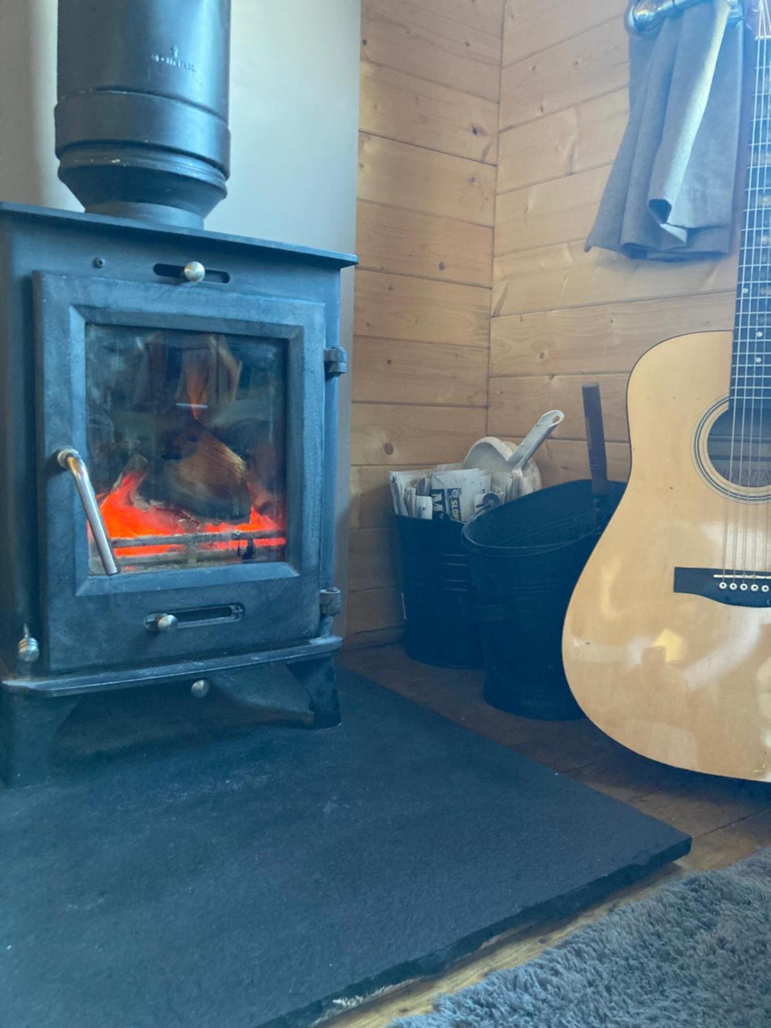 Cosy Cabin In Annie'S Meadow West Meon Eksteriør bilde